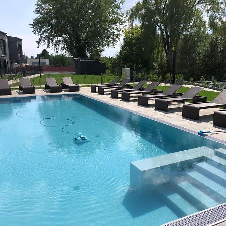 25H Spa-Residenz Pools In & Out, Private Garden & Beach Neusiedl am See Bagian luar foto