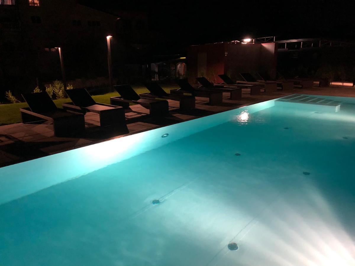 25H Spa-Residenz Pools In & Out, Private Garden & Beach Neusiedl am See Bagian luar foto